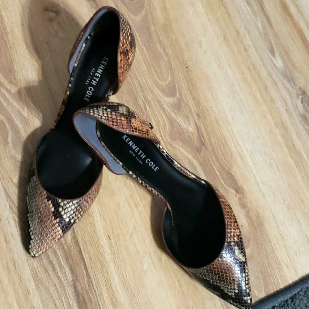Kenneth Cole Snake High Heels
